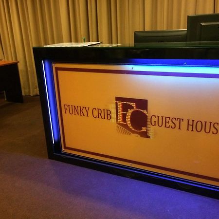 Funky Crib Hotel Куала Лумпур Екстериор снимка