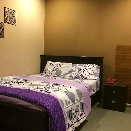 Funky Crib Hotel Куала Лумпур Екстериор снимка
