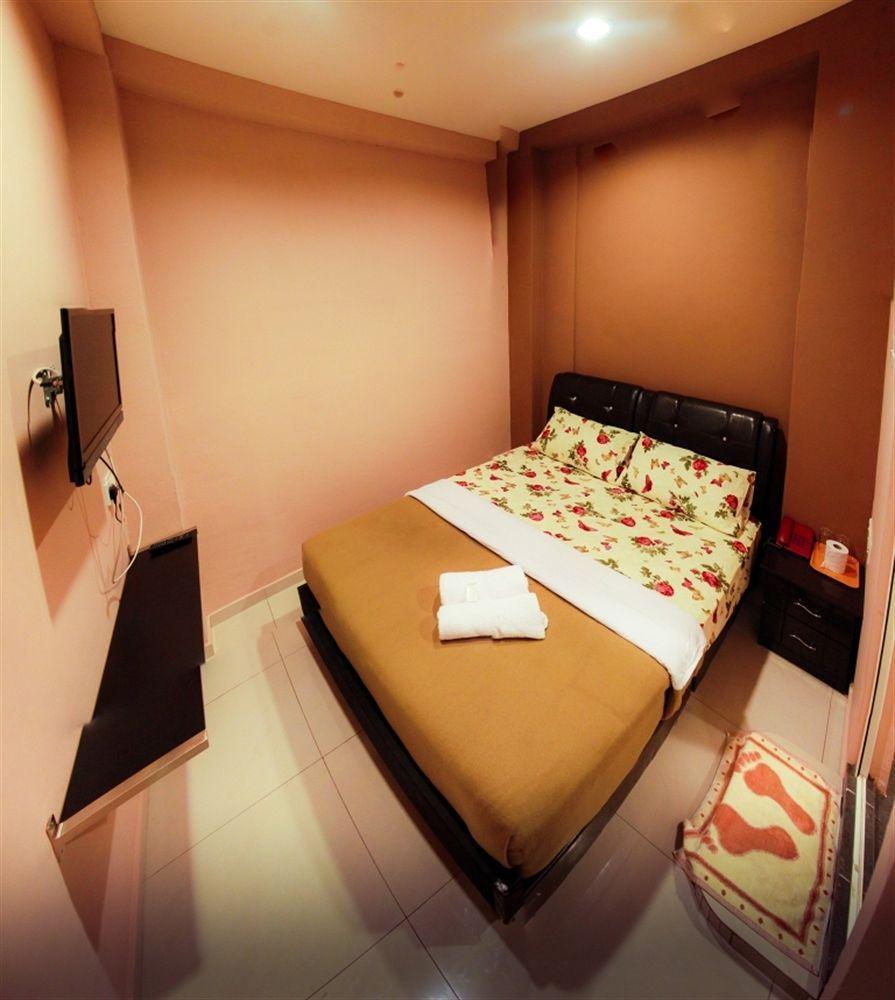 Funky Crib Hotel Куала Лумпур Екстериор снимка