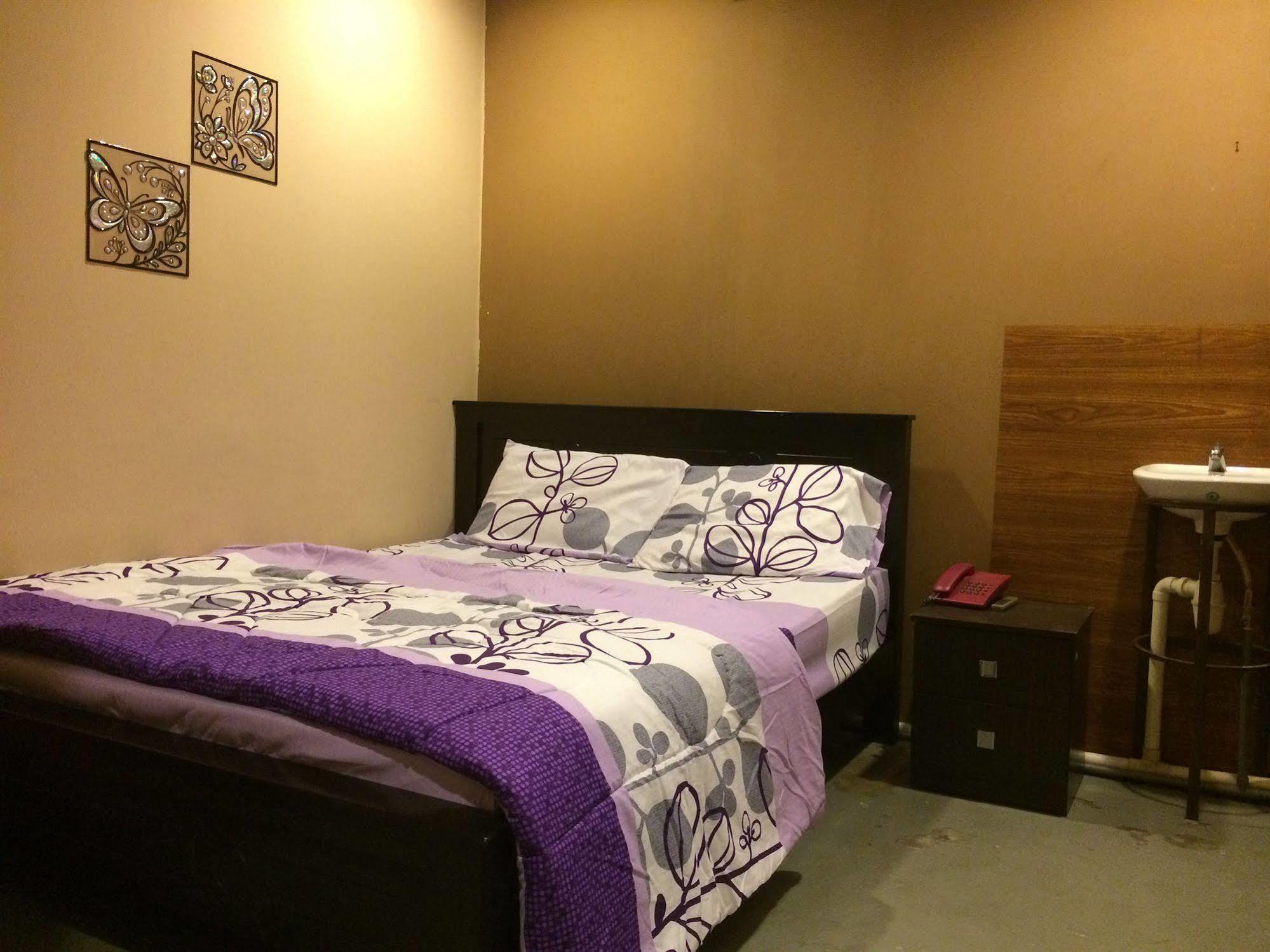 Funky Crib Hotel Куала Лумпур Екстериор снимка